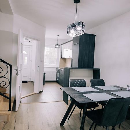 Tulip Guest House Ii. Palić エクステリア 写真