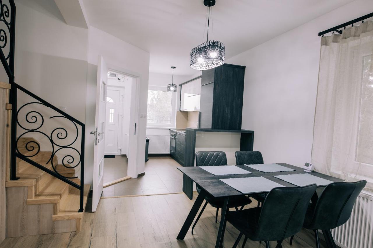 Tulip Guest House Ii. Palić エクステリア 写真